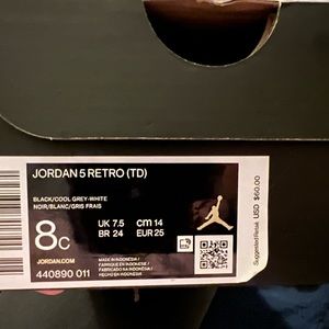 JORDAN 5 RETRO (worn once)